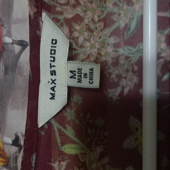 Top - Picture 2 of 3